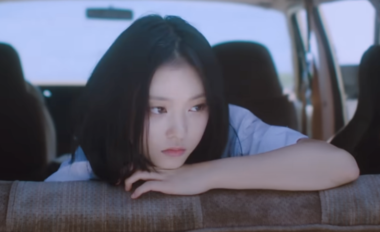 NewJeans Plagiarism Shocker: Shakatak Hires Musicologist, Reigniting “Bubble Gum” Debate newjeans bubble gum vs shakatak